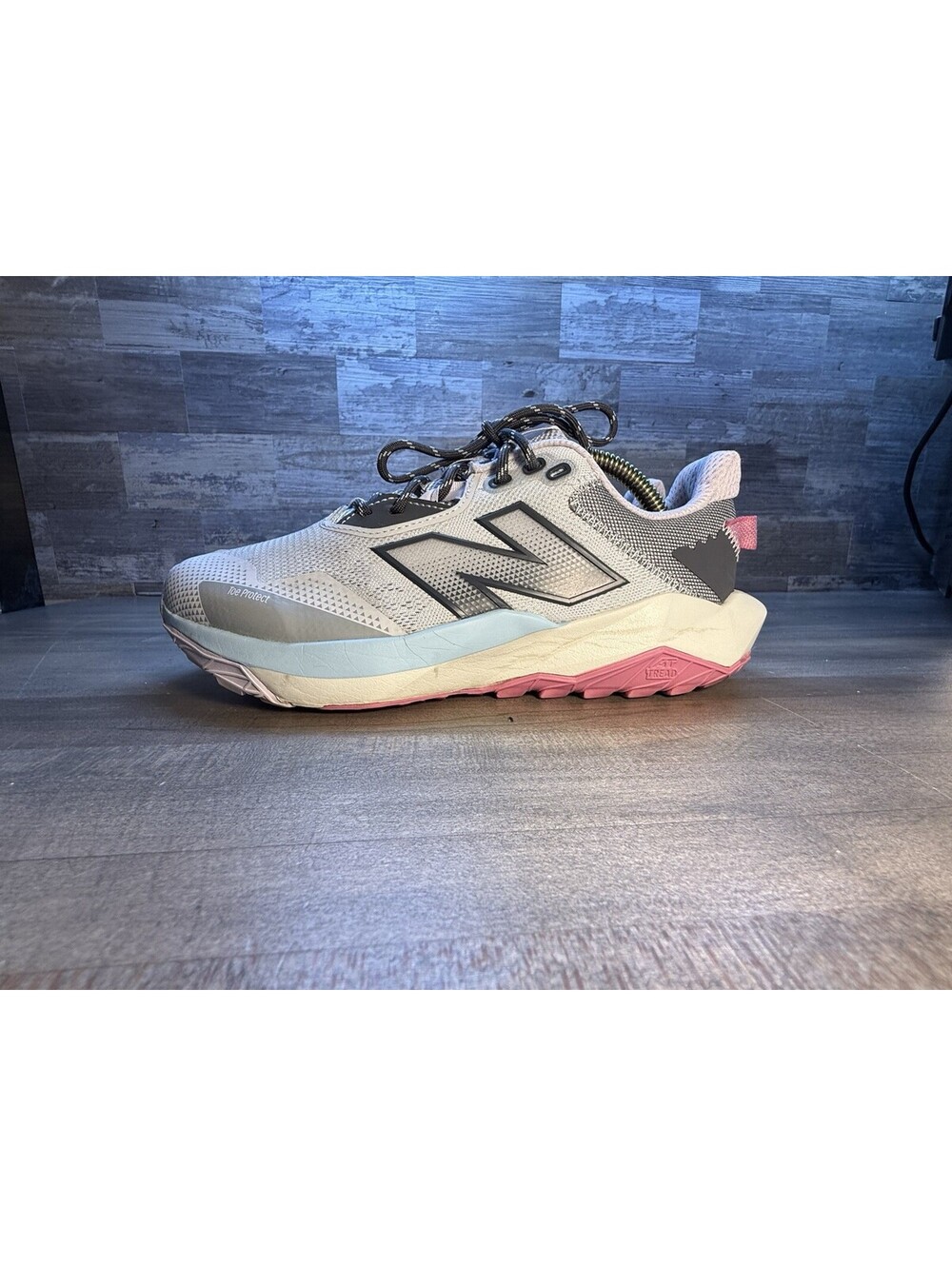 New Balance DynaSoft Nitrel V6 Women’s Trail Shoes Size 8 WTNTR (cp/sh6)